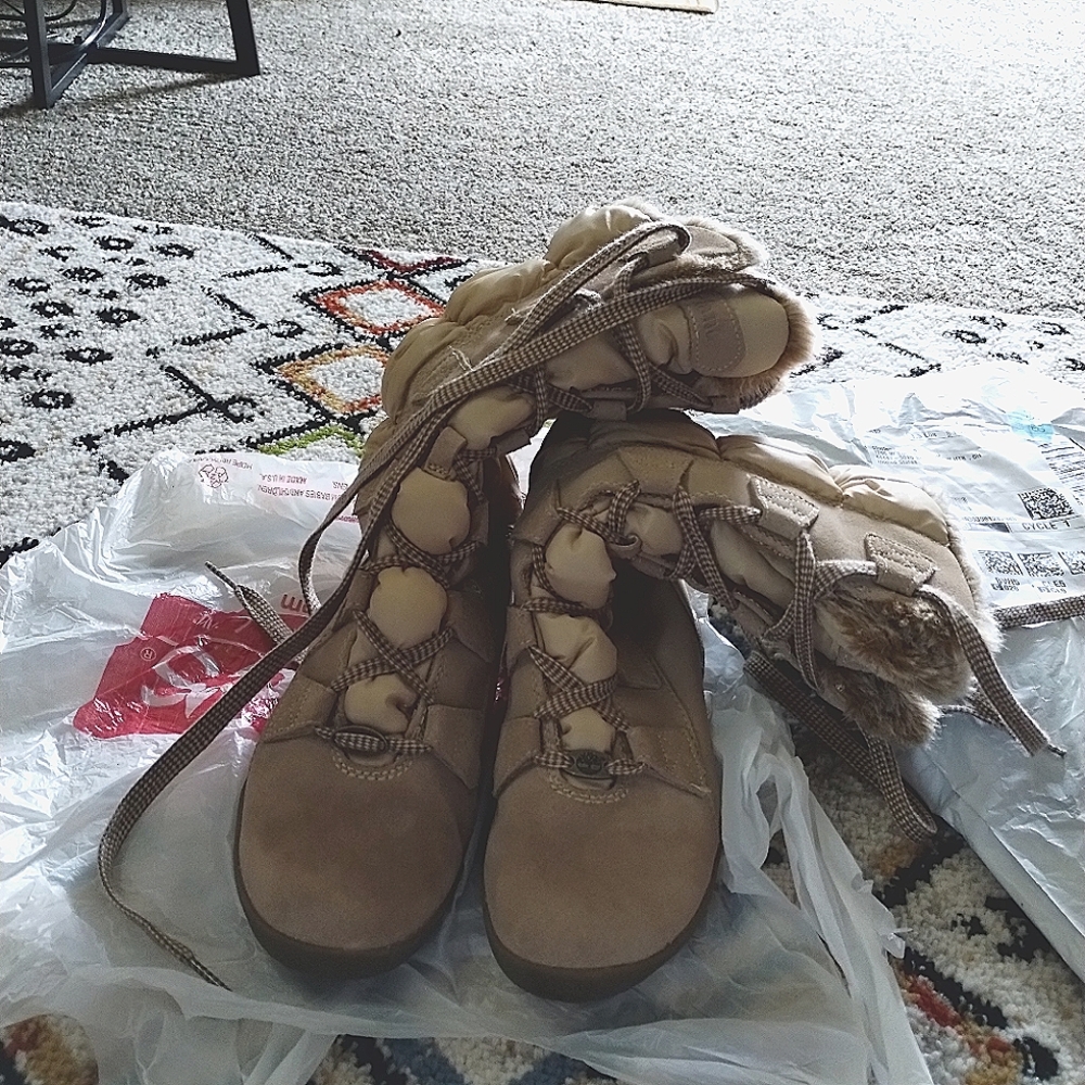 Women's timberland boots size 7.